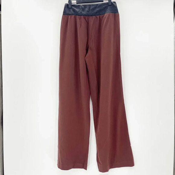 NWT WeWoreWhat Low Rise V Wide Leg Pants Women's Size M Brown Ribbed Waistband - Picture 3 of 5